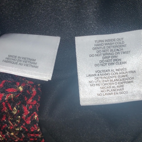 Kasper Red gold Floral Printed textured Tank top - Picture 7 of 7